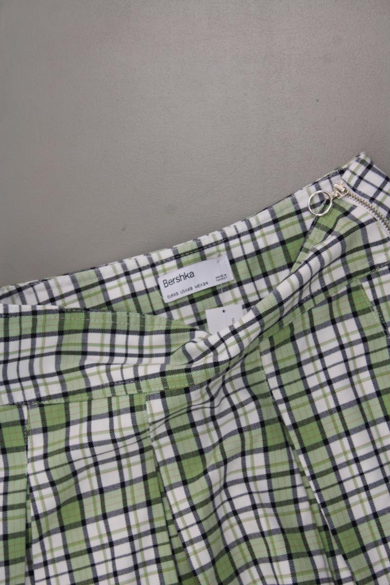 Bershka Kurzer Rock Gr. XS kariert grün aus Polyester
