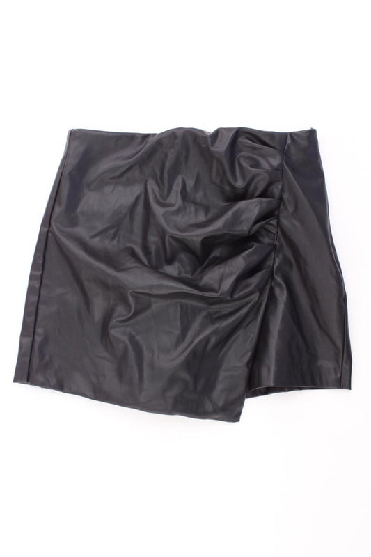 Zara Skort Gr. S schwarz aus Polyurethan