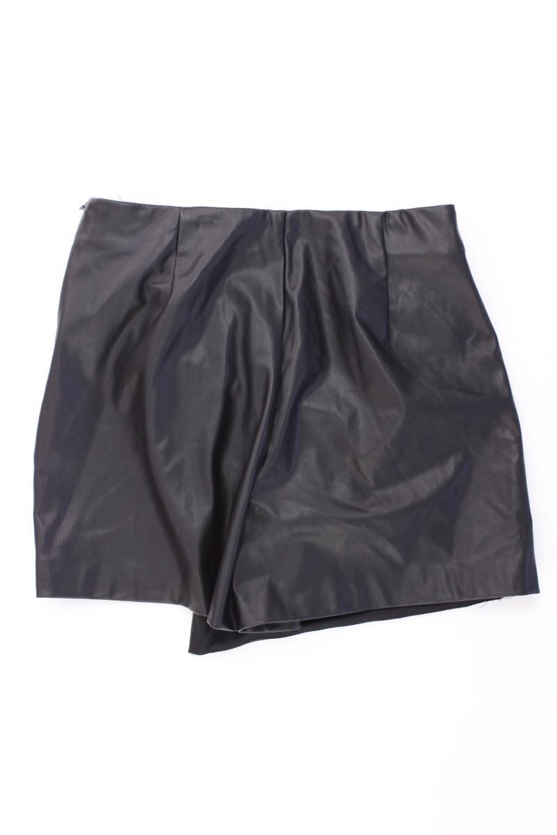 Zara Skort Gr. S schwarz aus Polyurethan