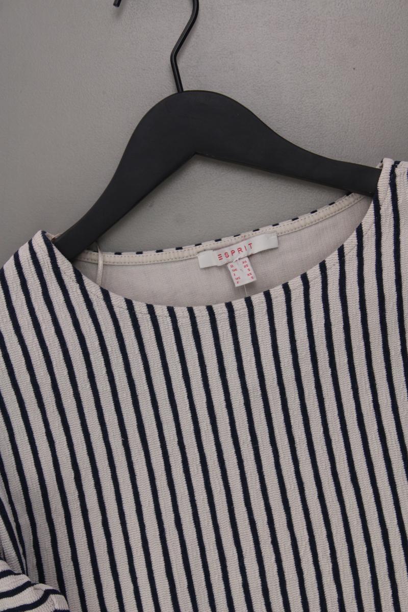 Second Hand Outfit Größe XS mit Esprit Langarmpullover in Gr. XS und Halskette