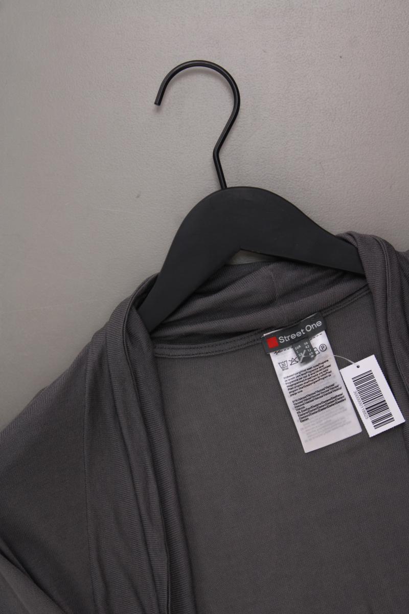 Street One Classic Cardigan Gr. 38 neuwertig 3/4 Ärmel grau aus Viskose