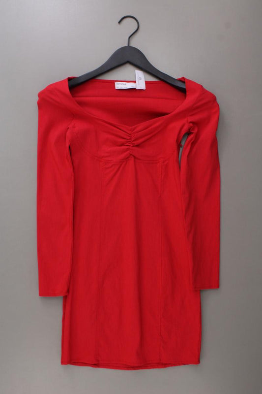 Bershka Langarmkleid Gr. S rot aus Viskose