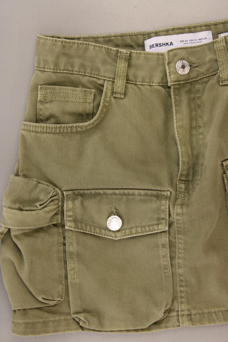 Bershka Cargorock Gr. 34 olivgrün aus Baumwolle