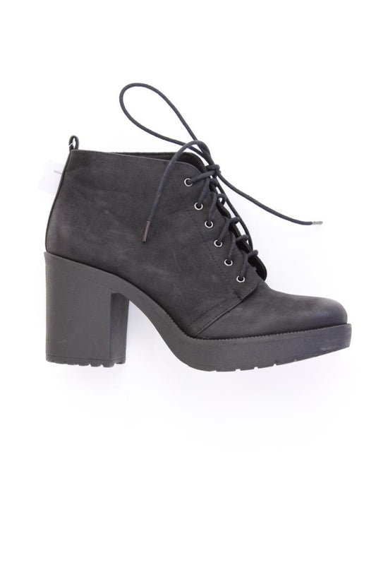 Bershka Stiefeletten Gr. 37 schwarz