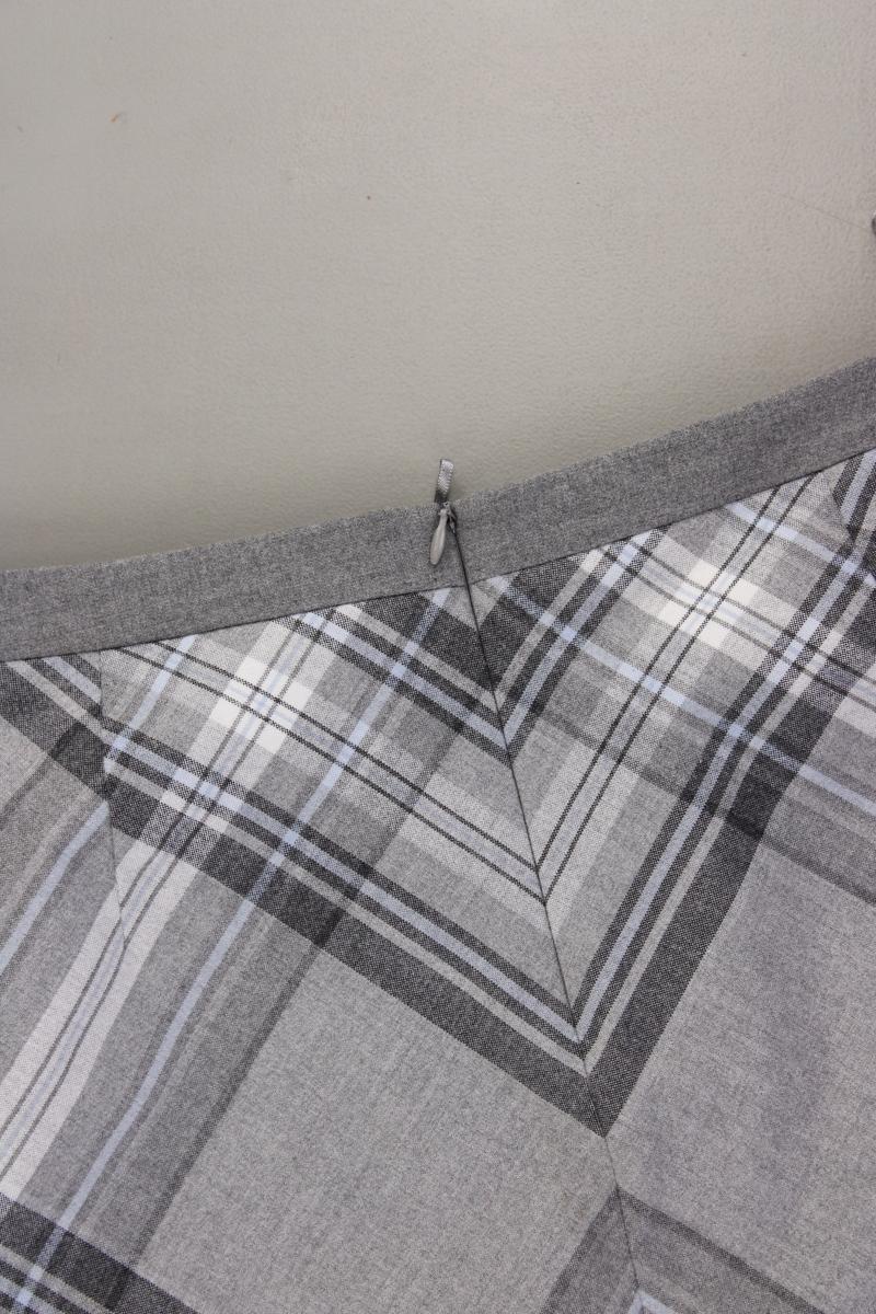 Street One Rock Gr. 42 kariert neuwertig grau aus Polyester