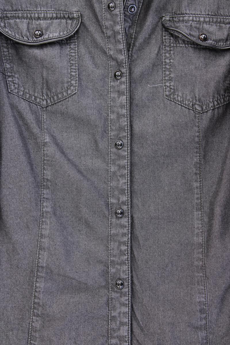 Second Hand Outfit Größe S mit Esprit Langarmbluse in Gr. S und Halskette