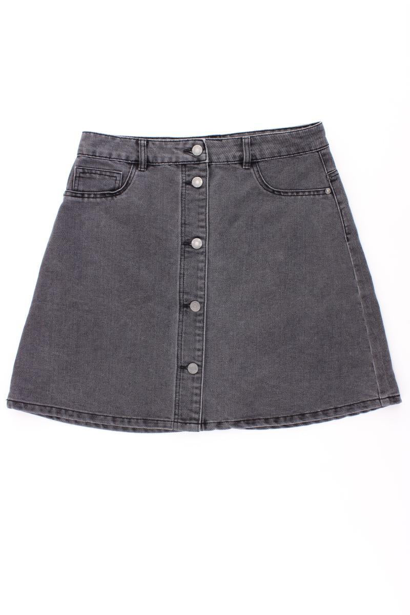 Second Hand Outfit Größe L mit Taifun Strickjacke in Gr. 42 und Halskette