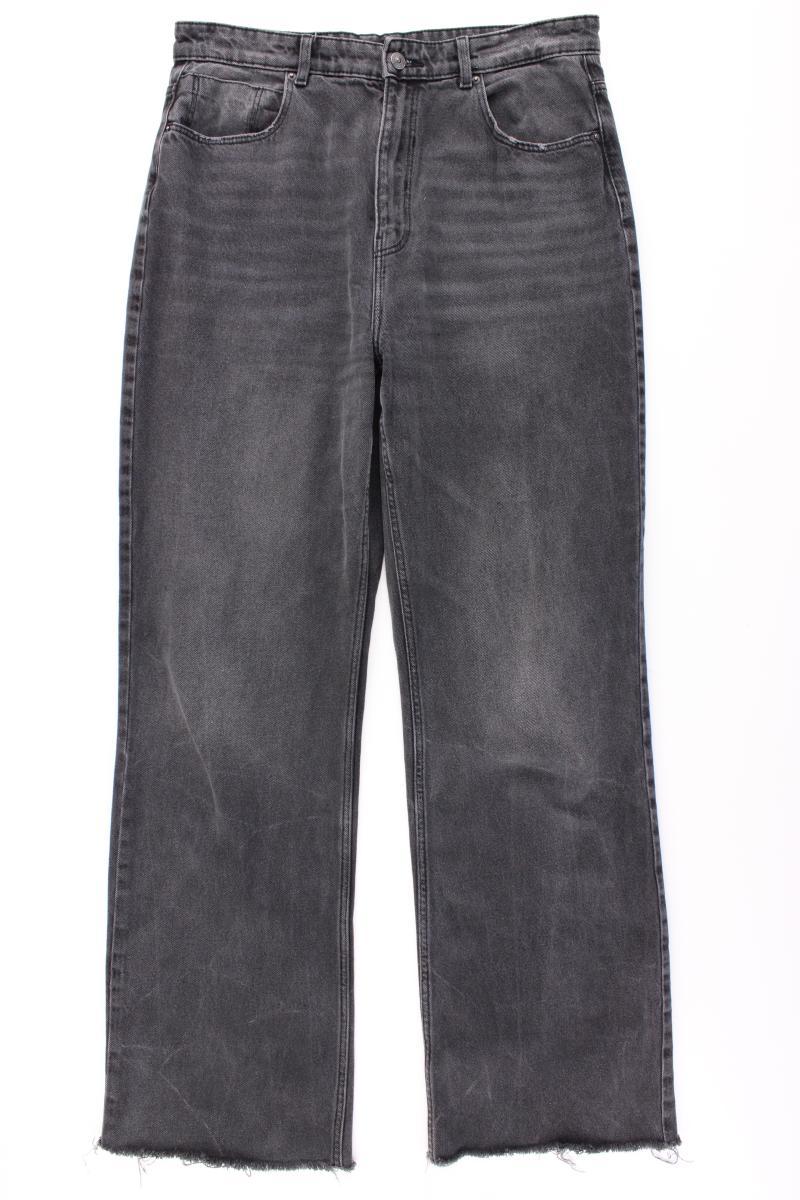 Second Hand Outfit Größe L mit NA-KD Grobstrickpullover in Gr. L und Halskette