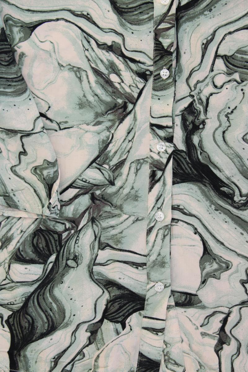 SOAKED IN LUXURY Oversize-Bluse Gr. M mit Batikmuster neuwertig 3/4 Ärmel grün