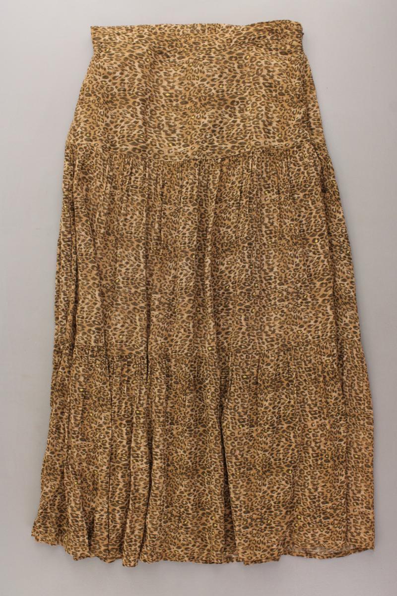 Second Hand Outfit Größe XS mit Zara Crop Top in Gr. XS/s und Halskette