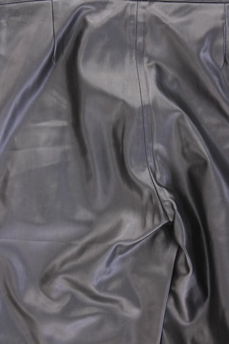 Zara Kunstlederhose Gr. M schwarz aus Polyester