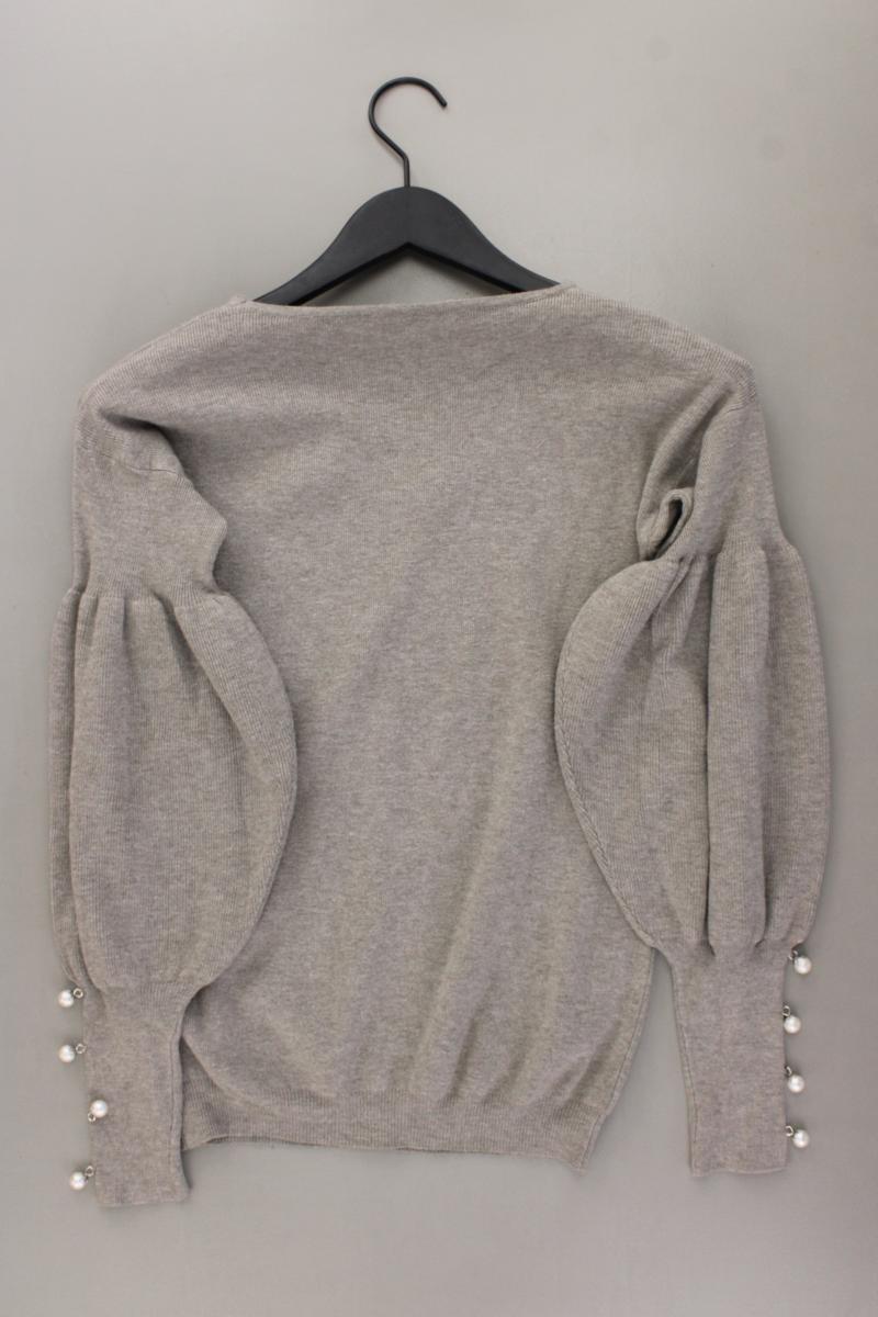 Pullover mit Perlen Gr. S neuwertig grau aus Rayon