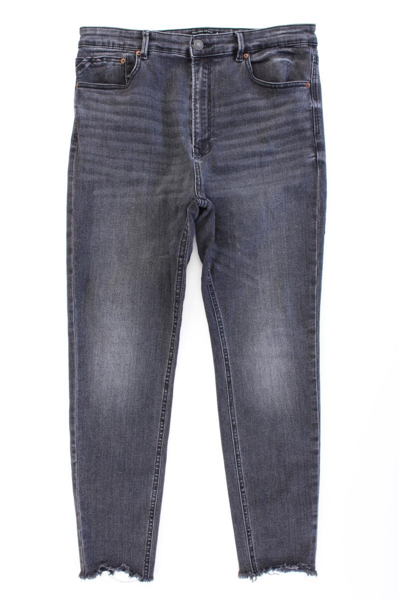 Stradivarius Skinny Jeans Gr. 44 grau