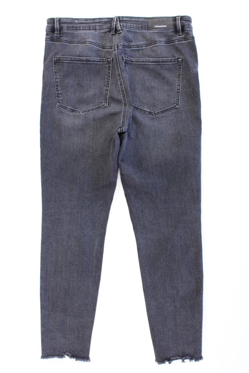 Stradivarius Skinny Jeans Gr. 44 grau