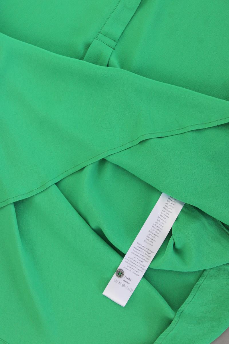 0039 Italy Bluse mit Seide Gr. S neu mit Etikett Ärmellos grün