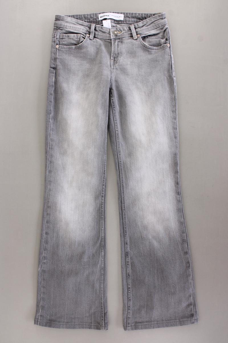 Bershka Boot Cut Jeans Gr. 34 grau aus Baumwolle