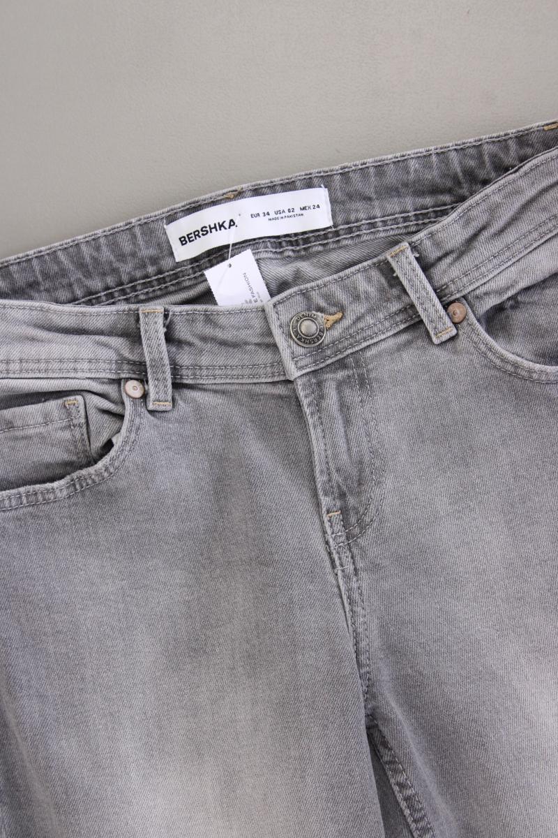 Bershka Boot Cut Jeans Gr. 34 grau aus Baumwolle