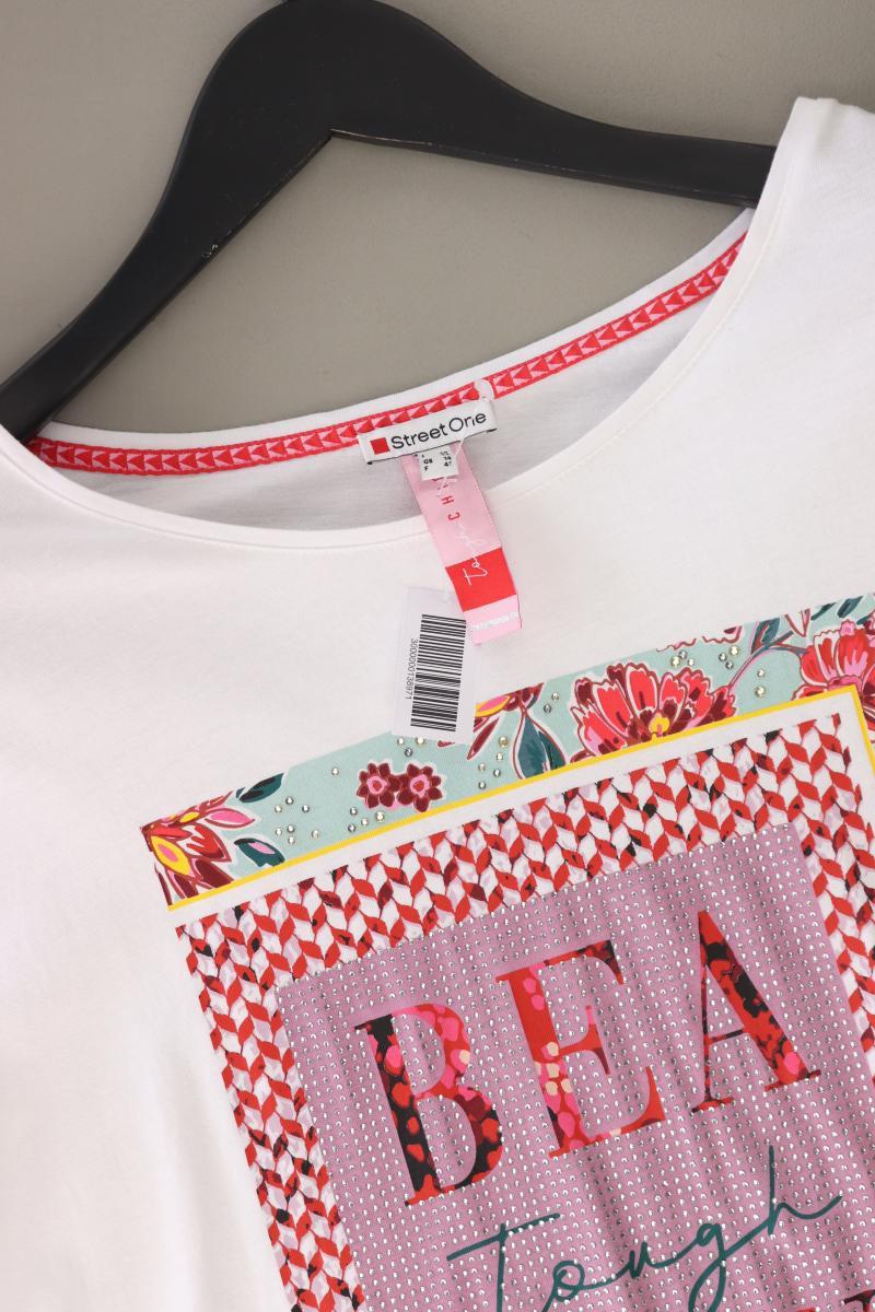 Second Hand Outfit Größe M mit Street One Printshirt in Gr. 40 und Armband