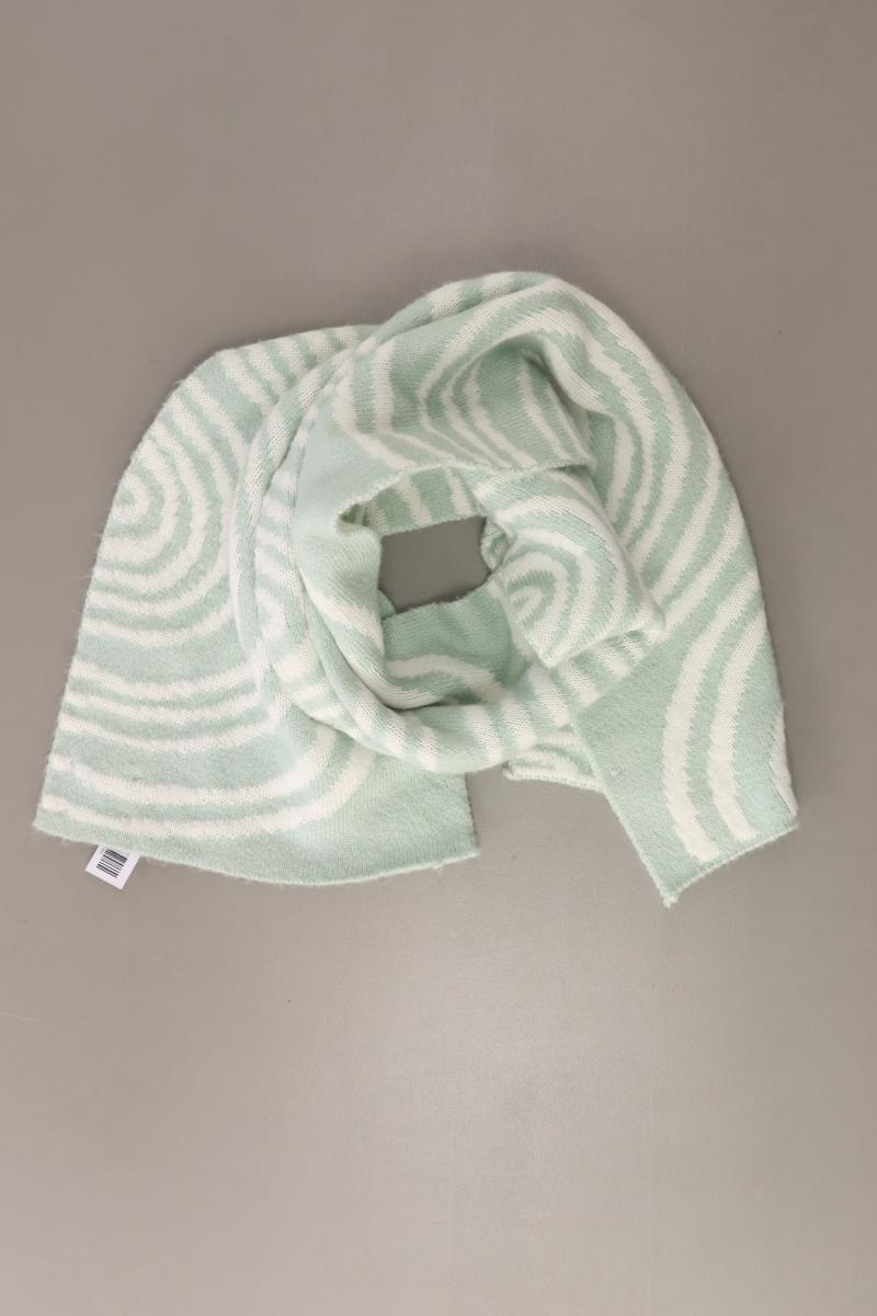 Second Hand Outfit Größe M mit Street One T-Shirt in Gr. 38 und Schal