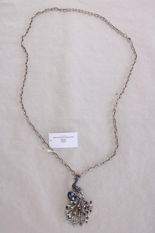 Halskette mit Pfauanhänger silber