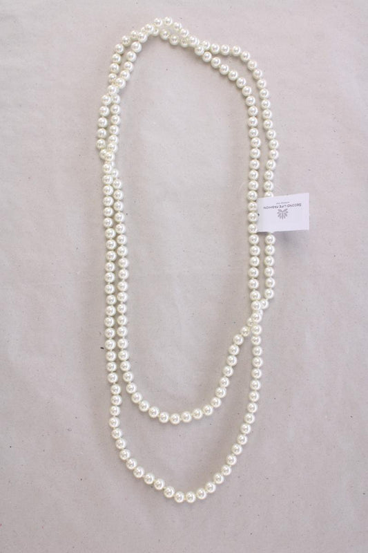 Perlenkette creme