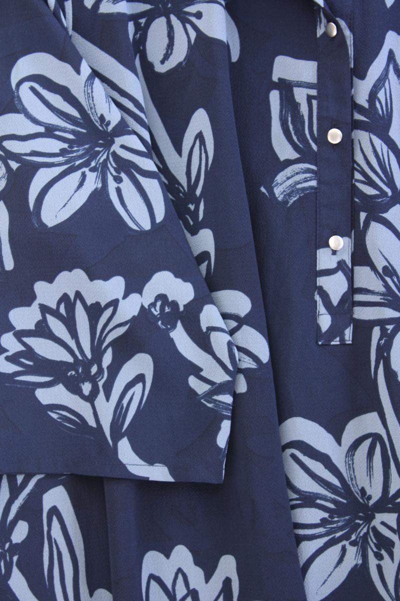 Paprika Midikleid Gr. XXXL mit Blumenmuster neuwertig 3/4 Ärmel blau