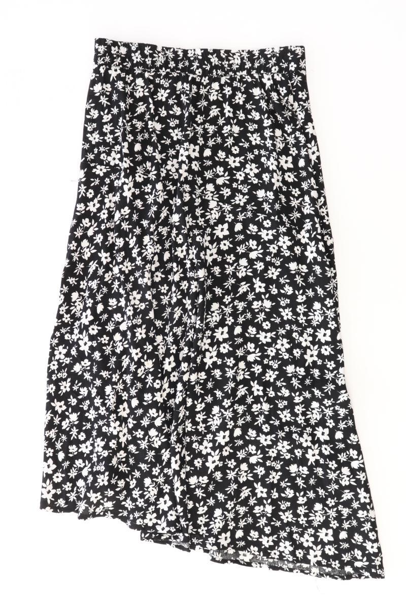 Bershka Midirock Gr. S mit Blumenmuster schwarz aus Viskose