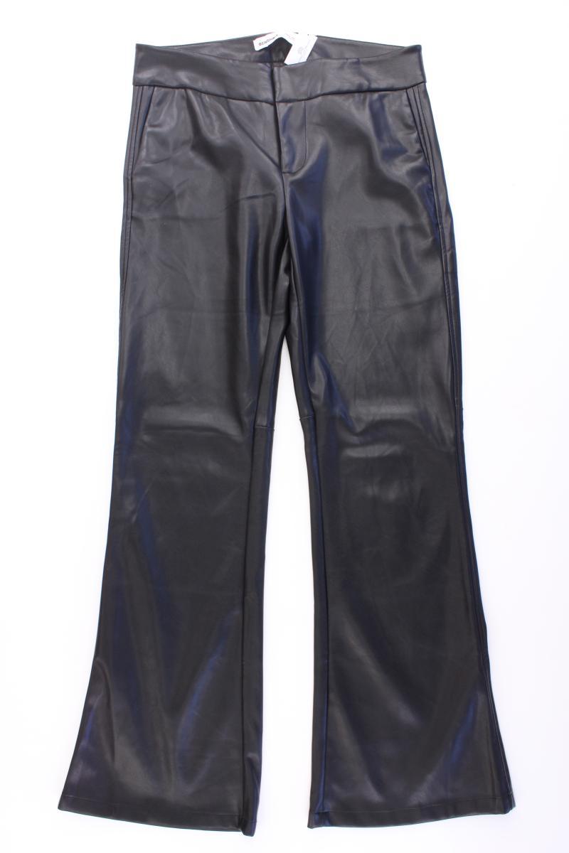 Bershka Kunstlederhose Gr. M neuwertig schwarz aus Polyester