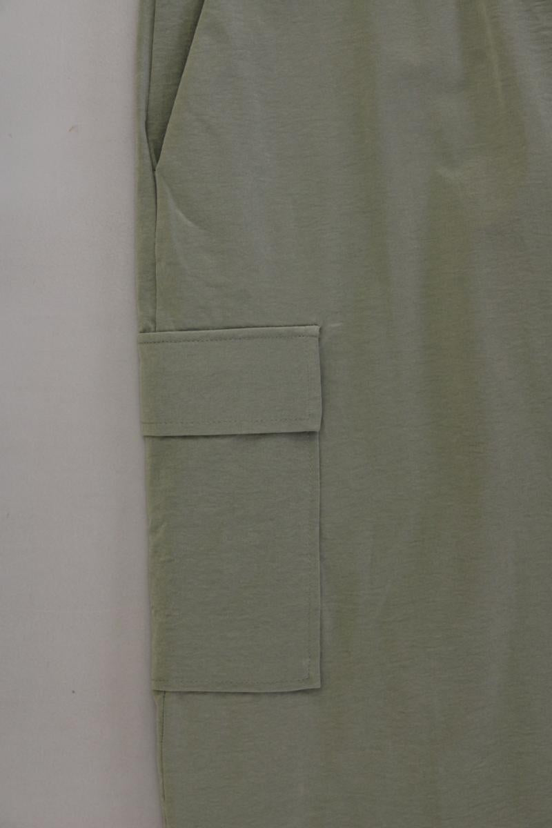 Mango Cargorock Gr. L neuwertig olivgrün aus Polyester