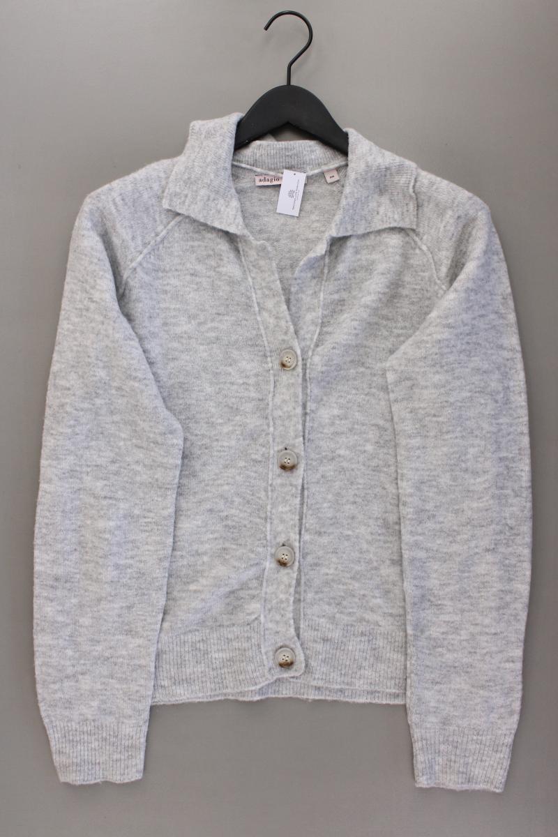 Second Hand Outfit Größe XL mit Adagio Strickjacke in Gr. 44 und Halskette