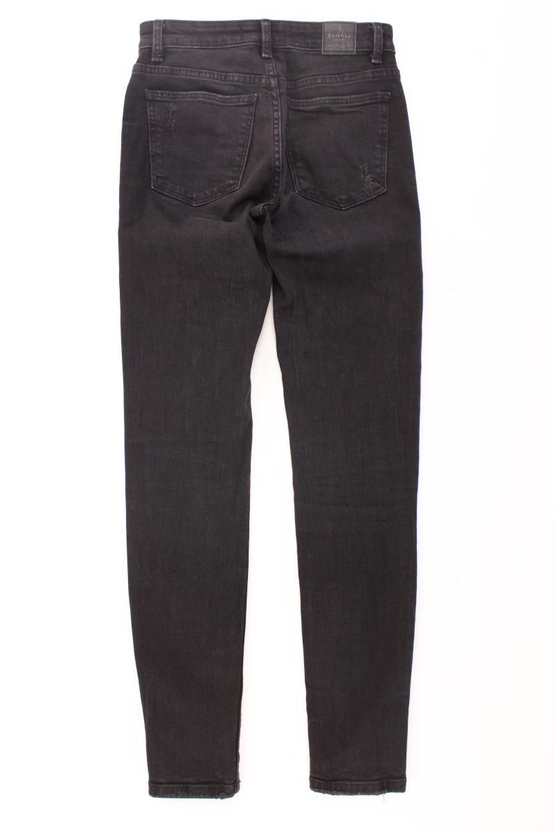 Bershka Skinny Jeans Gr. 32 schwarz